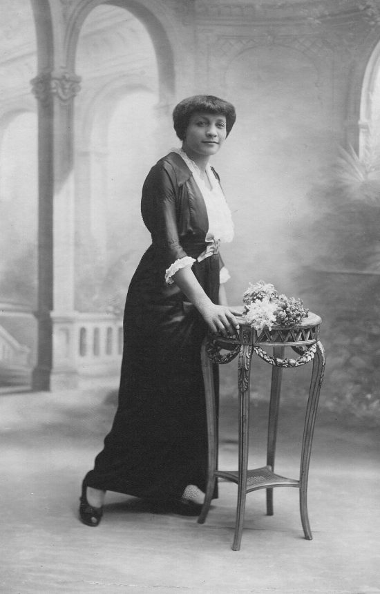 ida-photo-studio-sartonys-paris-ers-1915